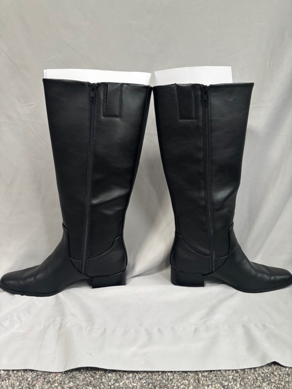 Universal Thread Black Boots - Picture 2 of 5